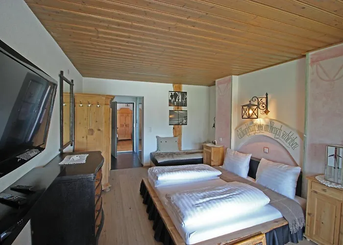 מלון Alp Art גוצנס