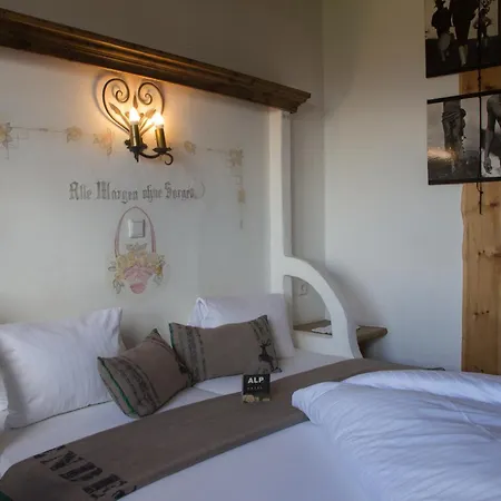 Alp Art Hotel 3*